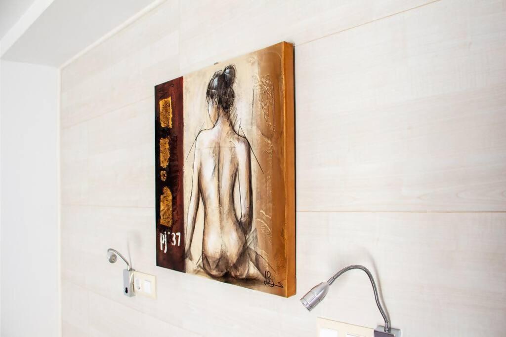 Apartamento Con Terraza Privada Cerca De La Playa Valencia Luaran gambar