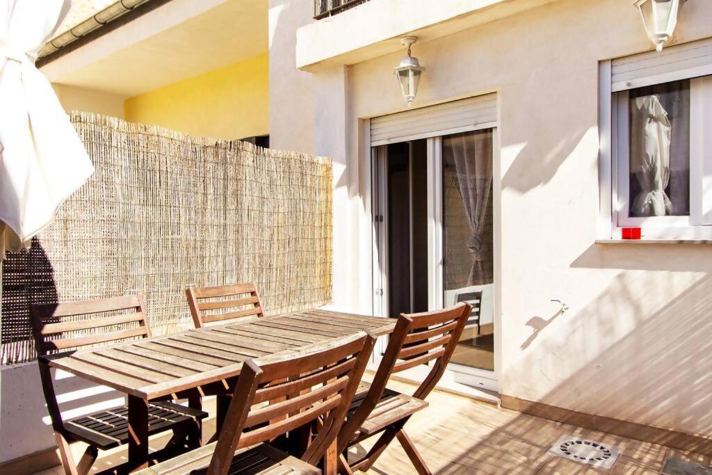 Apartamento Con Terraza Privada Cerca De La Playa Valencia Luaran gambar